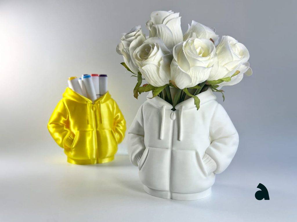 Puffy jacket vase