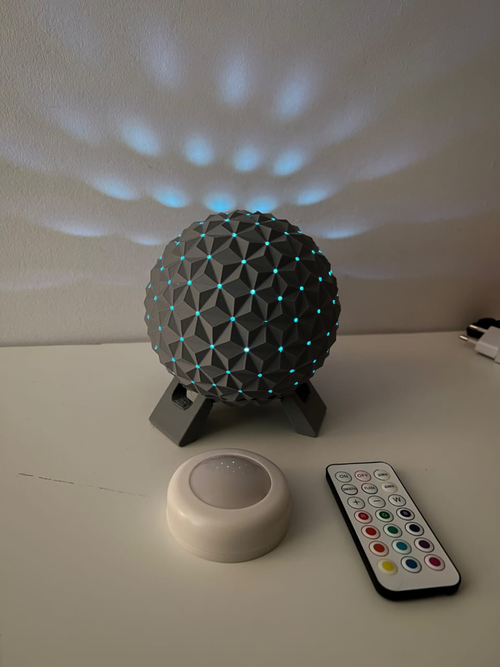 EPCOT lamp